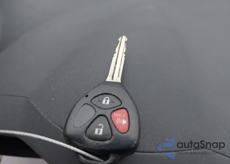 2011 Toyota Rav4 из США, поврежденный, VIN 2T3BF4DV8BW101256